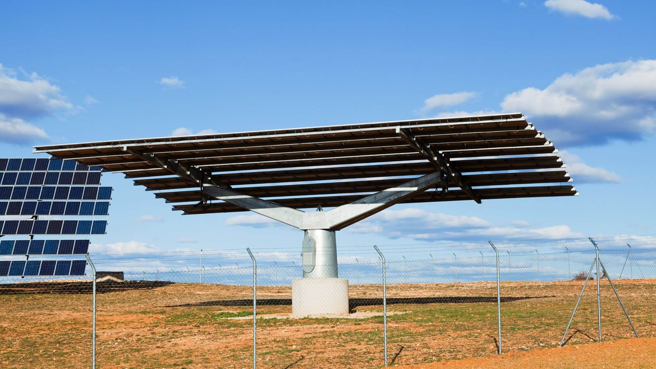 földre telepített napelem